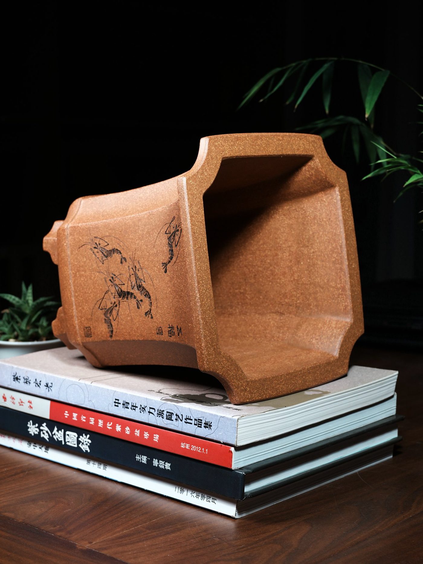 八面玲珑金钟 · 紫砂花盆 实拍角度8