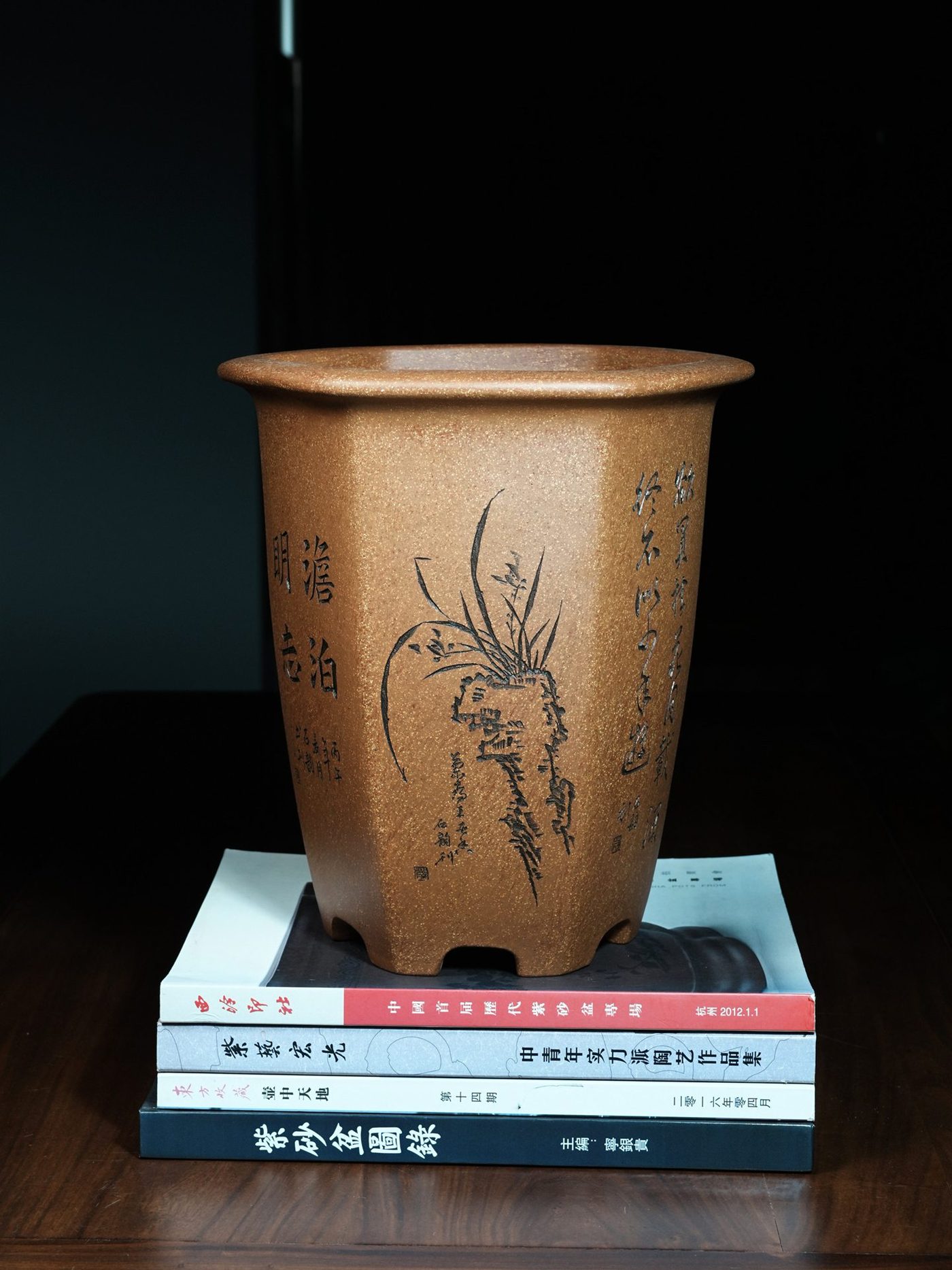 飘口六方金钟紫砂兰花盆 实拍角度6