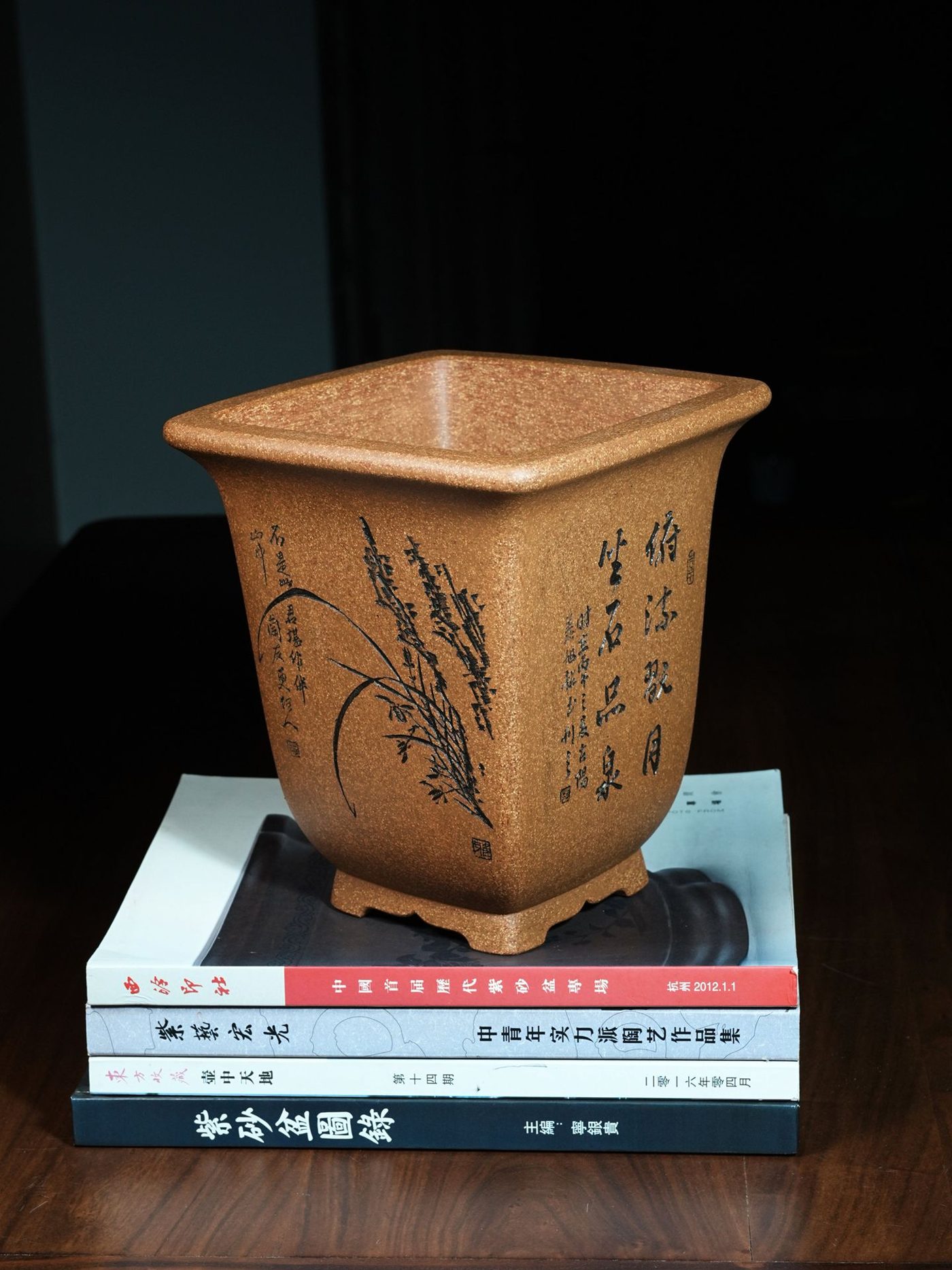 如意足四方金钟紫砂兰花盆 实拍角度4