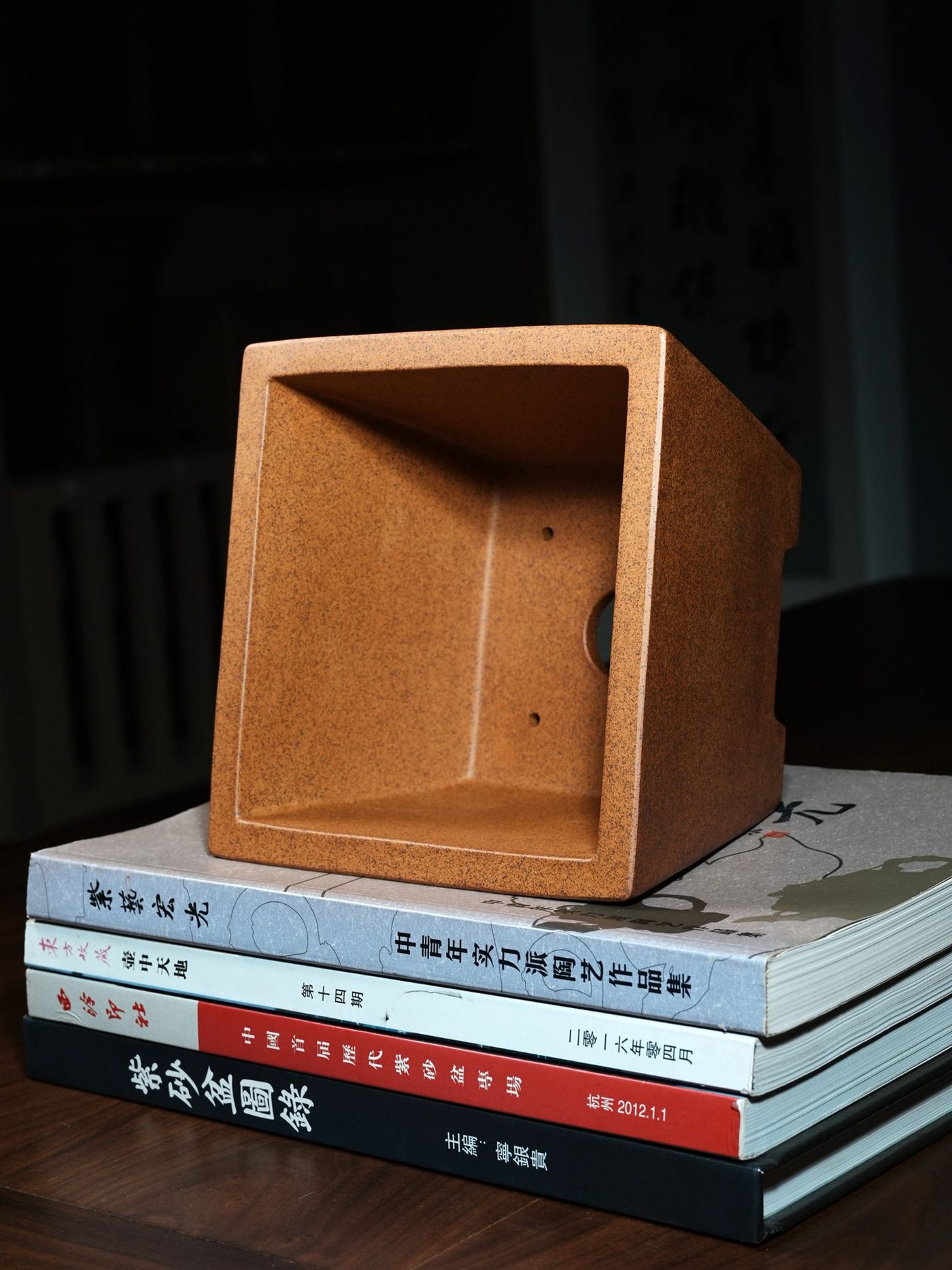 四方斗型盆 · 紫砂花盆 实拍角度4